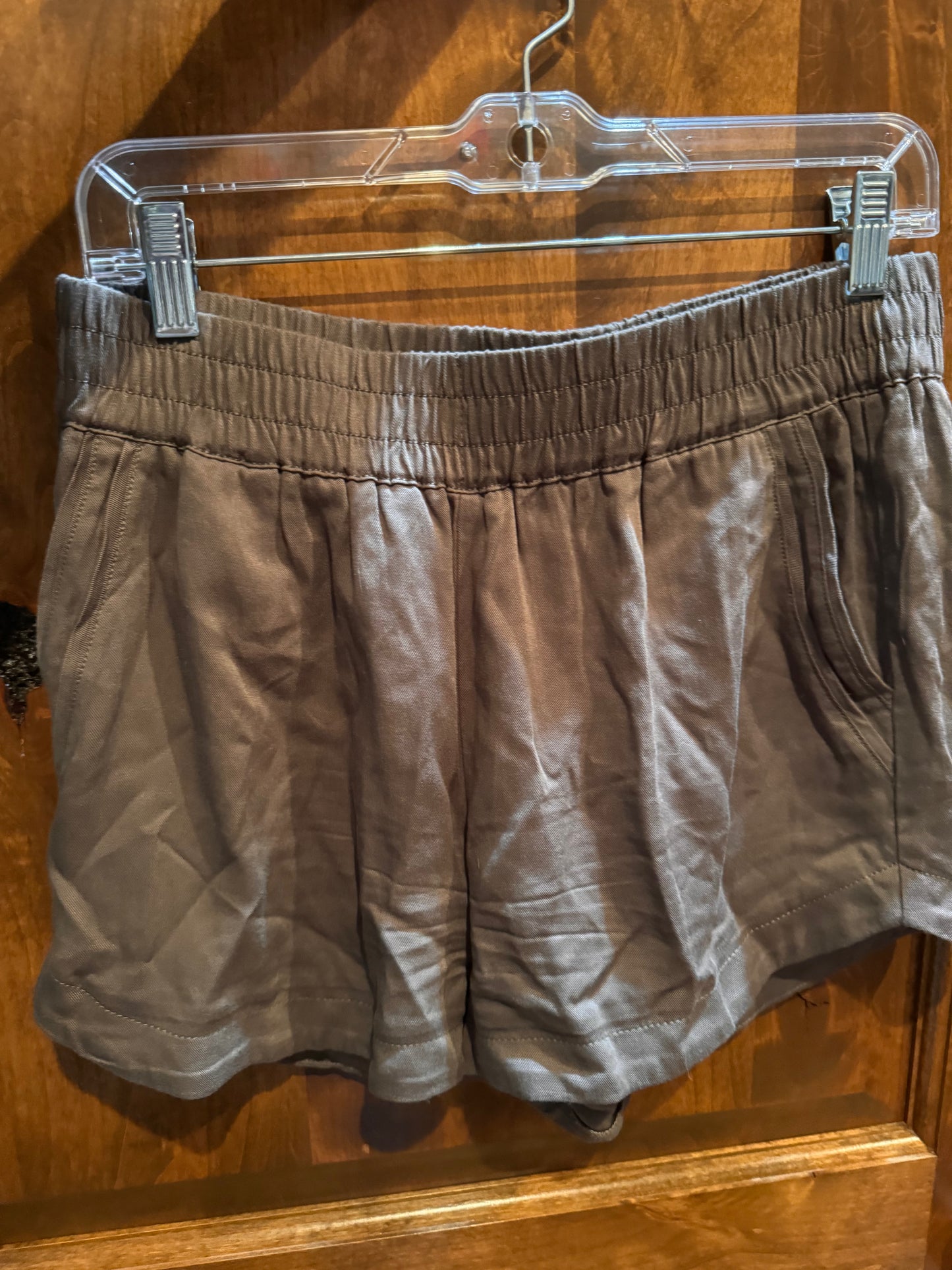 Maurice’s linen shorts